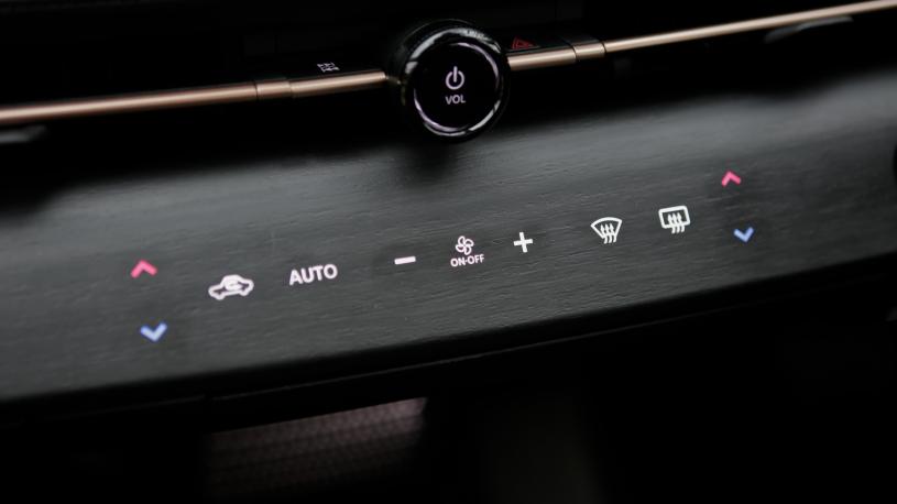 3435990 160kW Engage 63kWh 22kWCh 5dr Auto